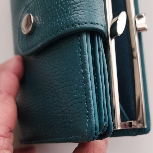 Teal leather wallet - Picture 3 of 8